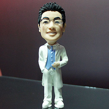 三件式長版西裝新郎公仔-白色